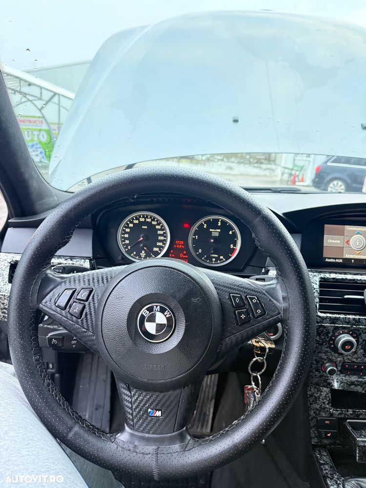 BMW Seria 5 520d - 15