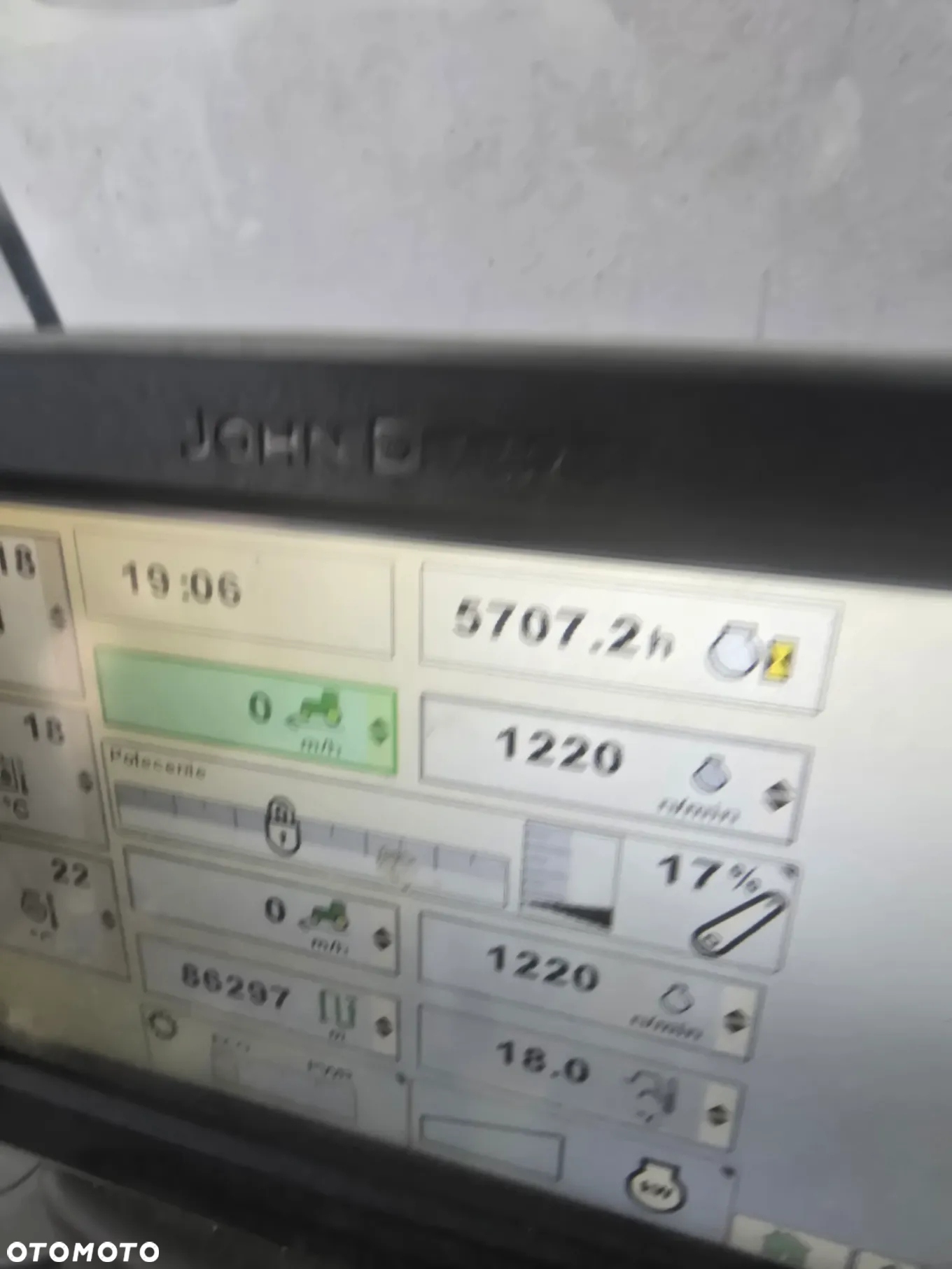 John Deere 6170R - 14