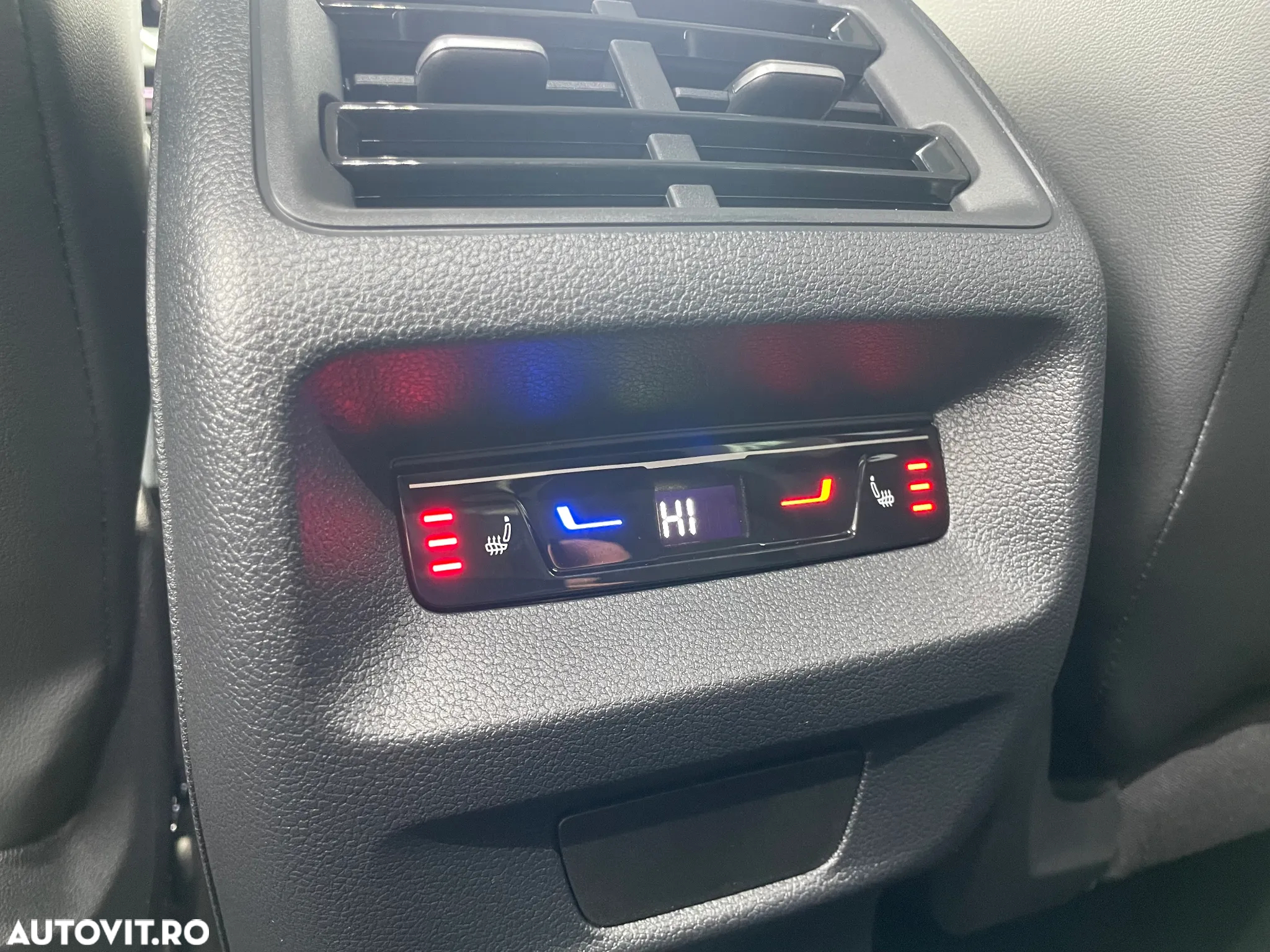 Volkswagen Tiguan 2.0 TDI DSG 4Motion Elegance - 13