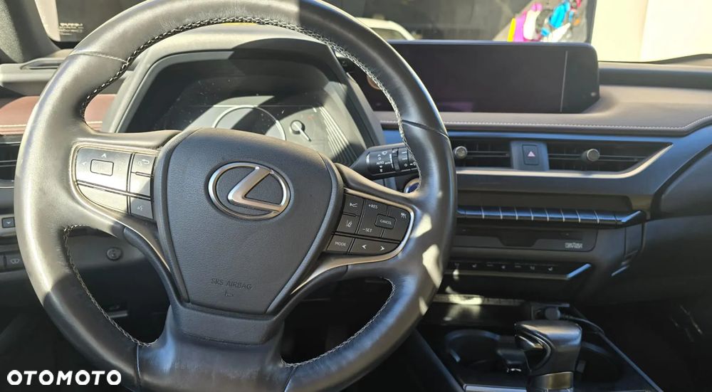 Lexus UX ver-250h-gpf-omotenashi-awd - 8