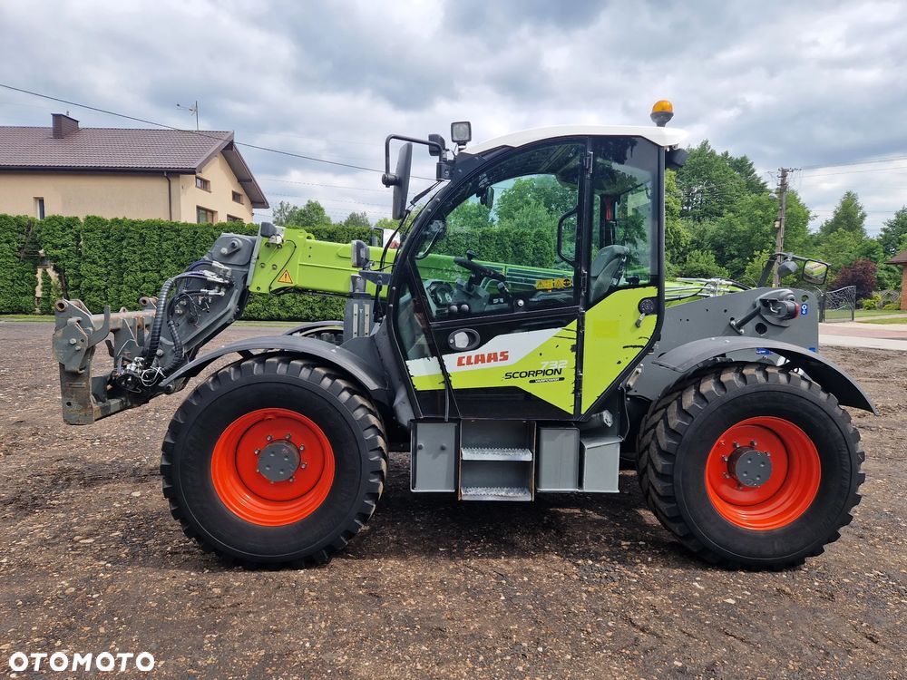 Claas SCORPION 732 - 26