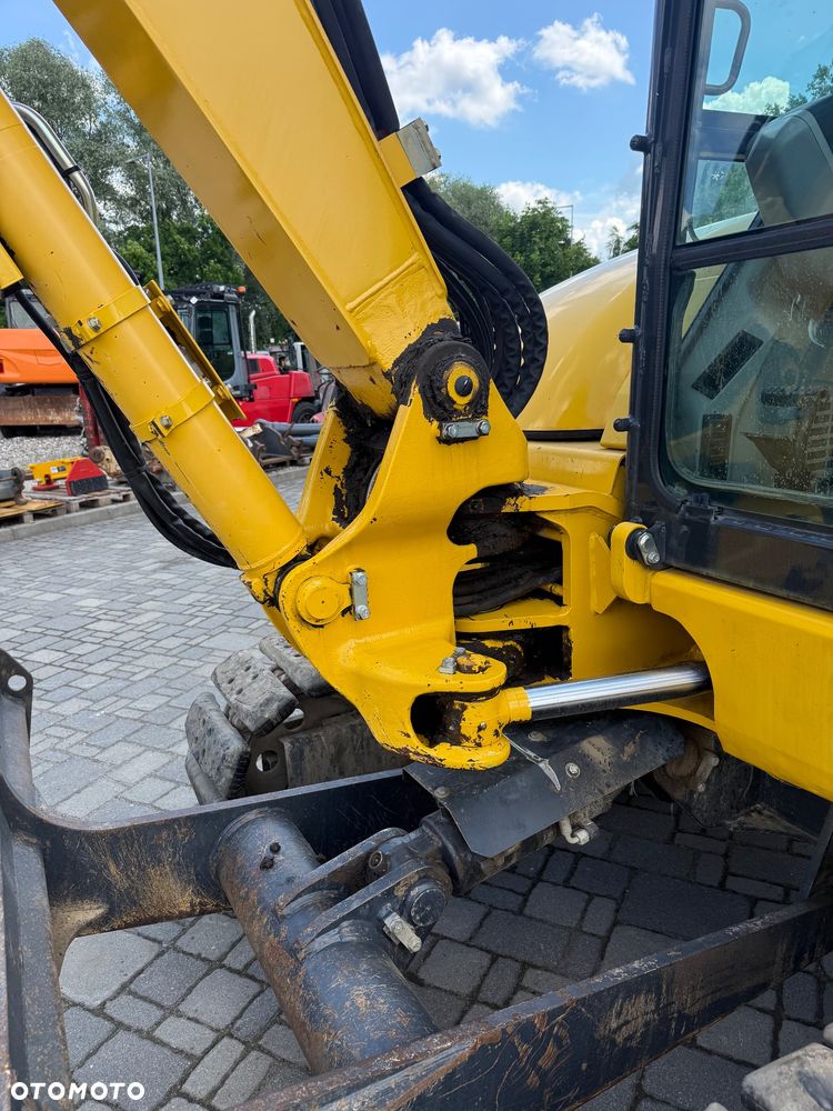 Komatsu PC80MR-5EO - 8