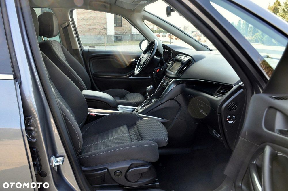 Opel Zafira - 17
