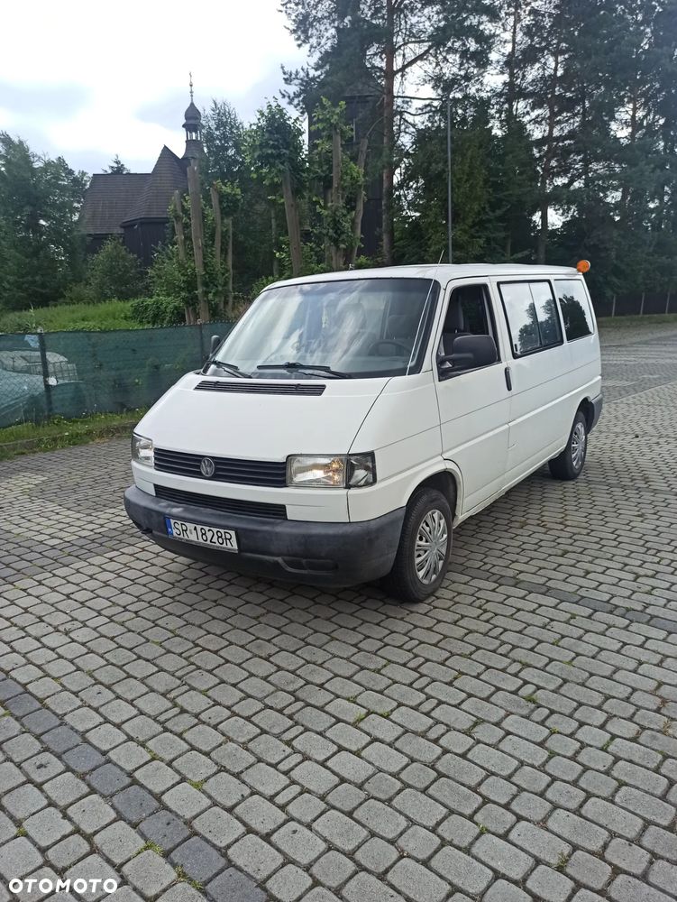 Volkswagen Transporter - 1