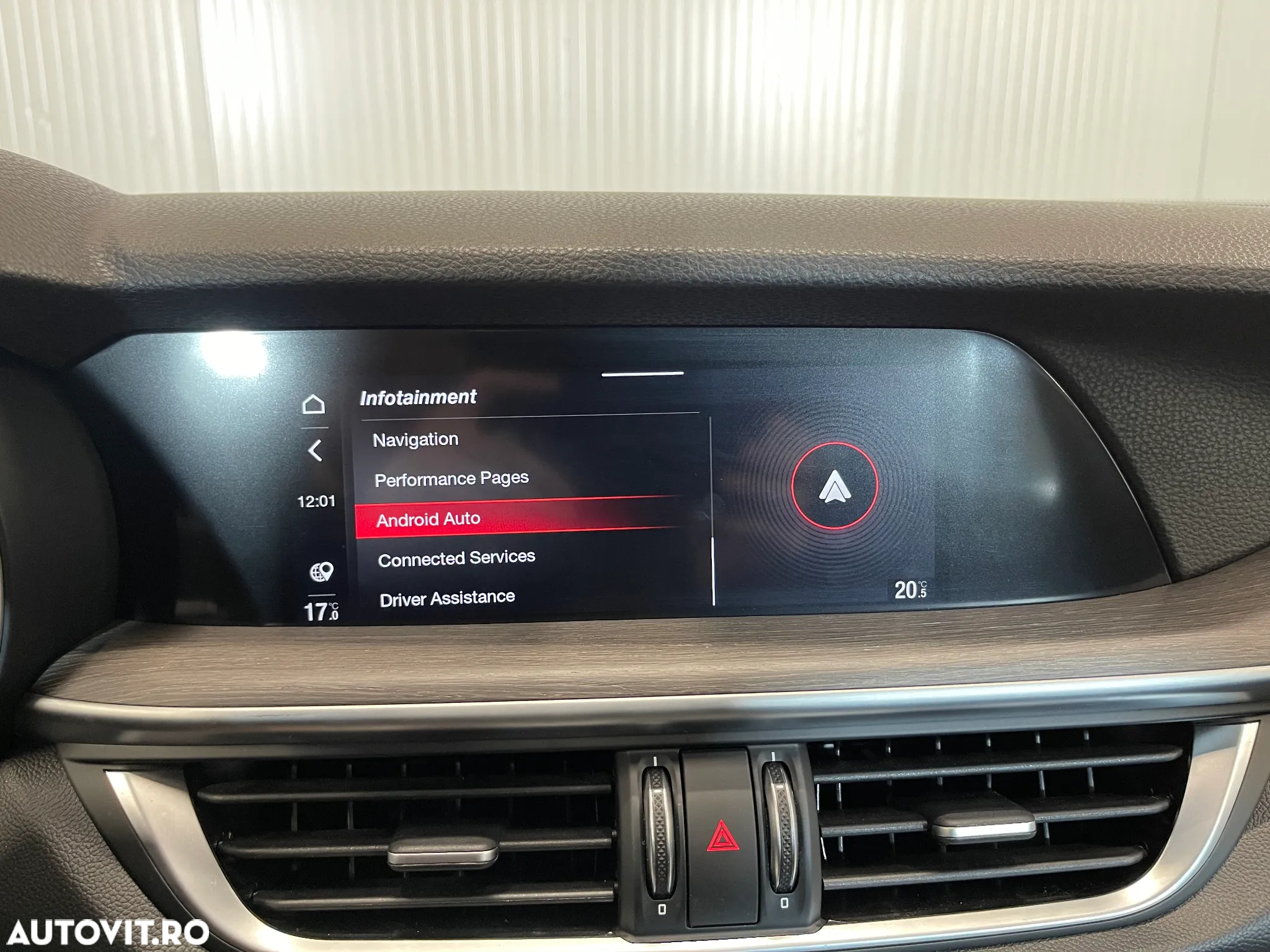 Alfa Romeo Stelvio 2.0 Turbo AWD AT8 Ti - 22