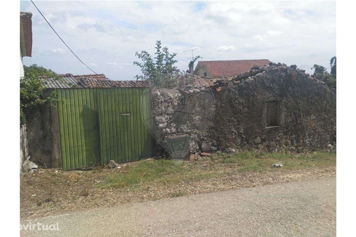 Moradia T2 para venda - Grande imagem: 2/5