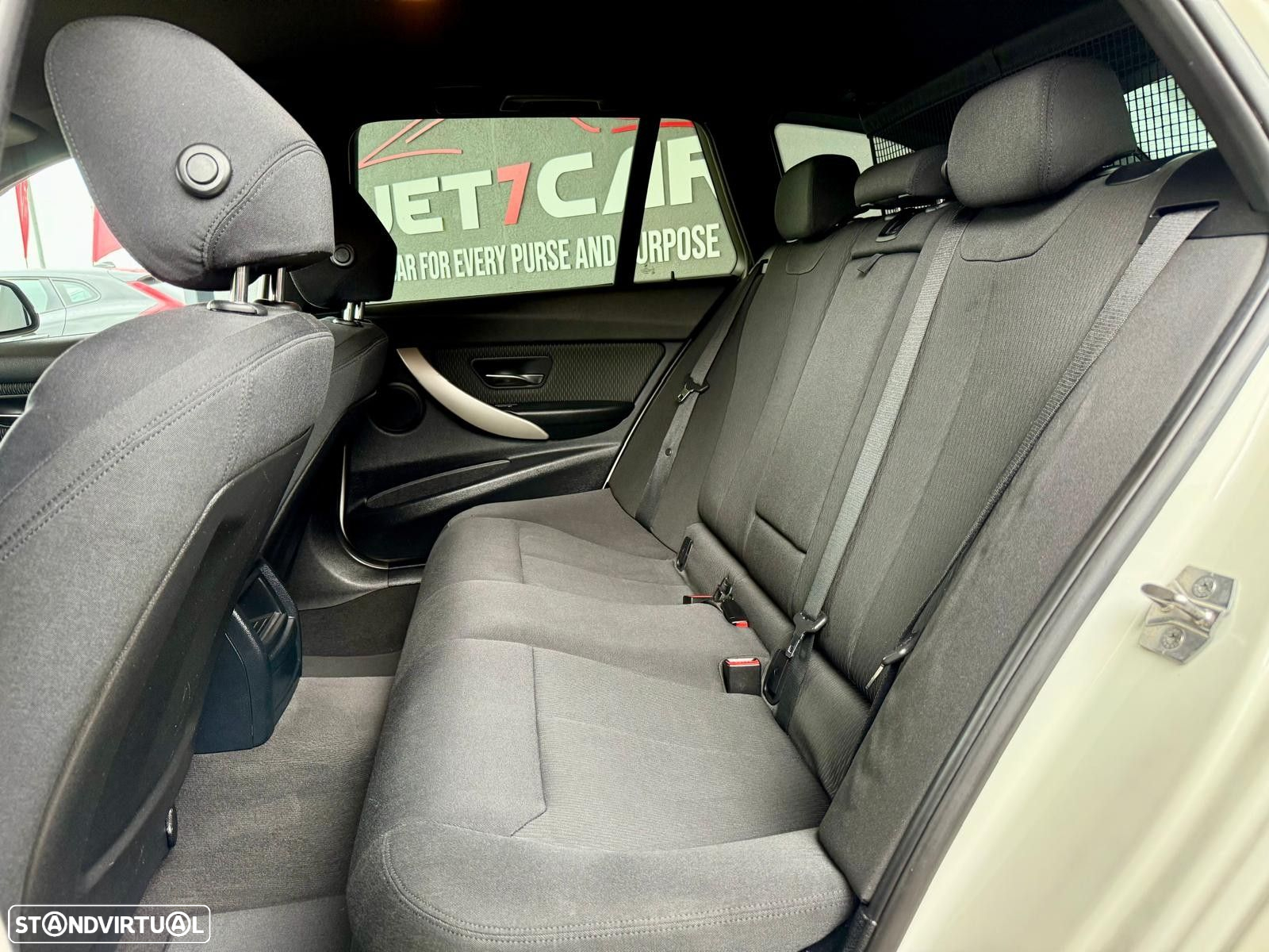 BMW 320 d Touring Auto Pack M - 11
