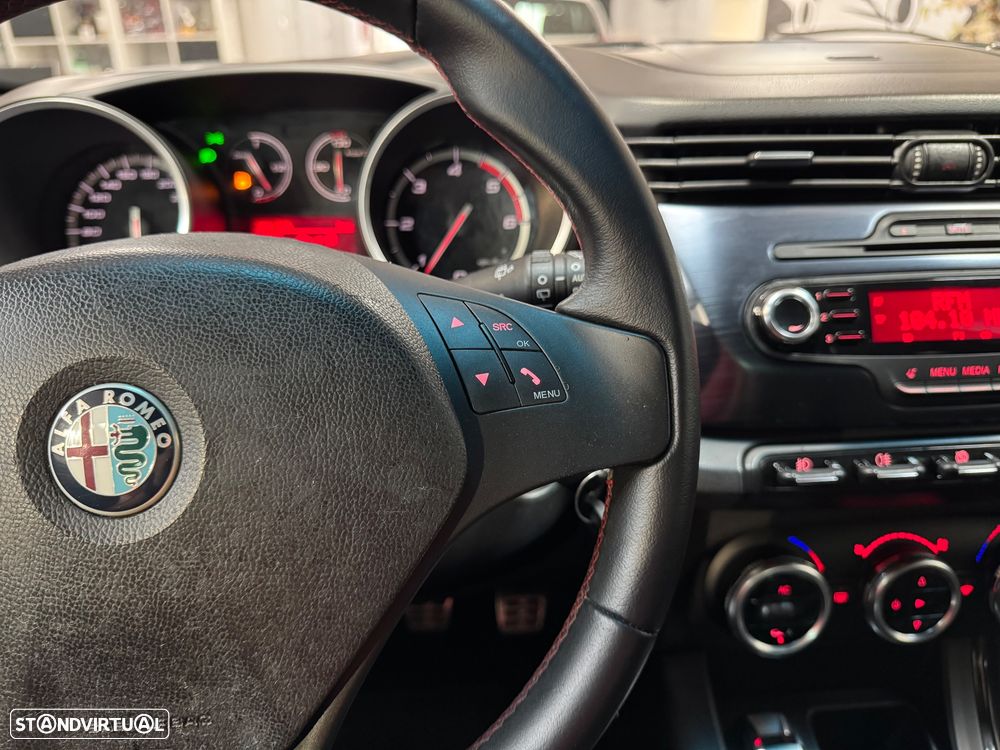 Alfa Romeo Giulietta 1.6 JTDm Veloce - 21