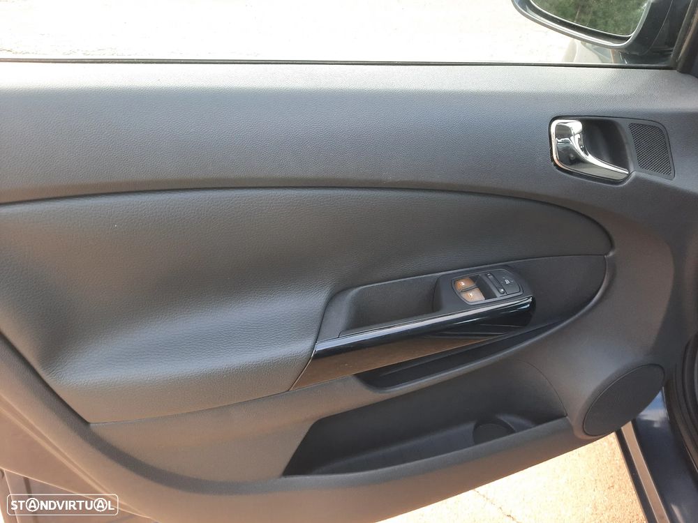 Opel Corsa 1.2 Cosmo Easytronic - 39