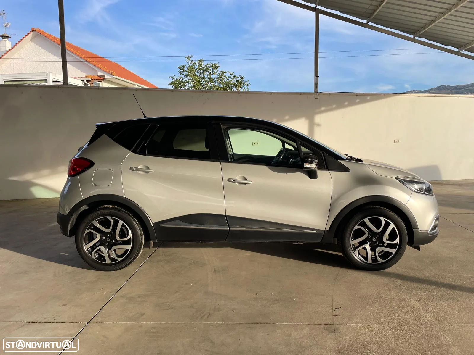Renault Captur 1.2 TCe Exclusive EDC - 6