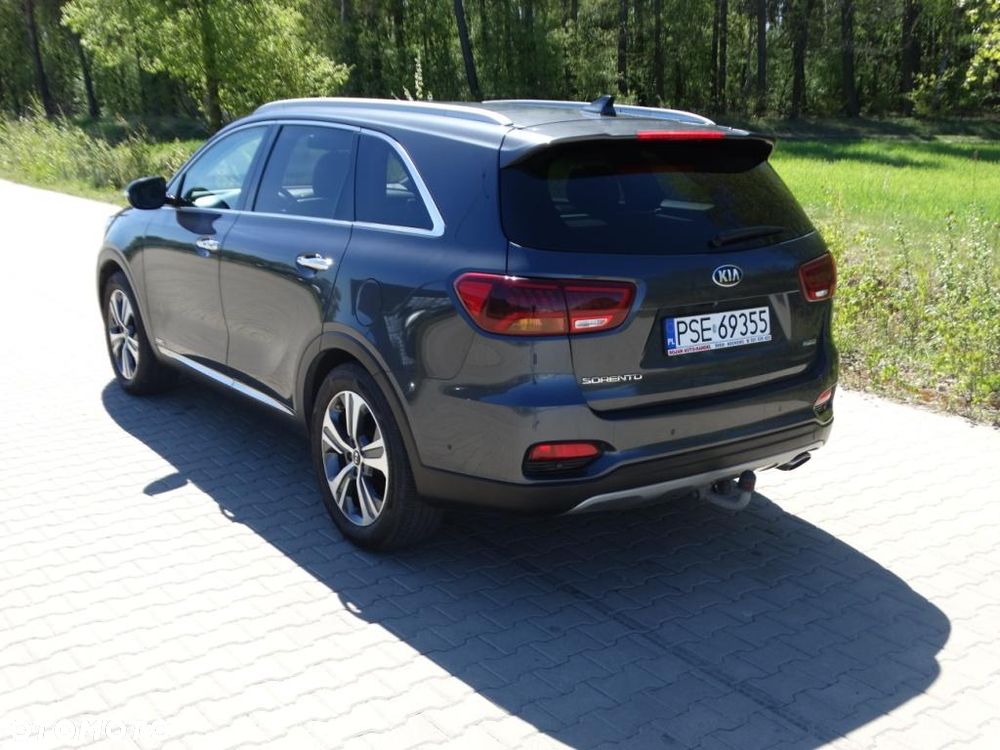 Kia Sorento - 9