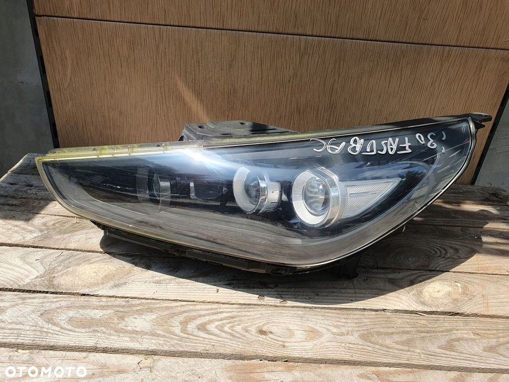 HYUNDAI i30 III lampa lewa 92101-g4120 KOMPLETNA ORYGINALNA EUROPA czarna