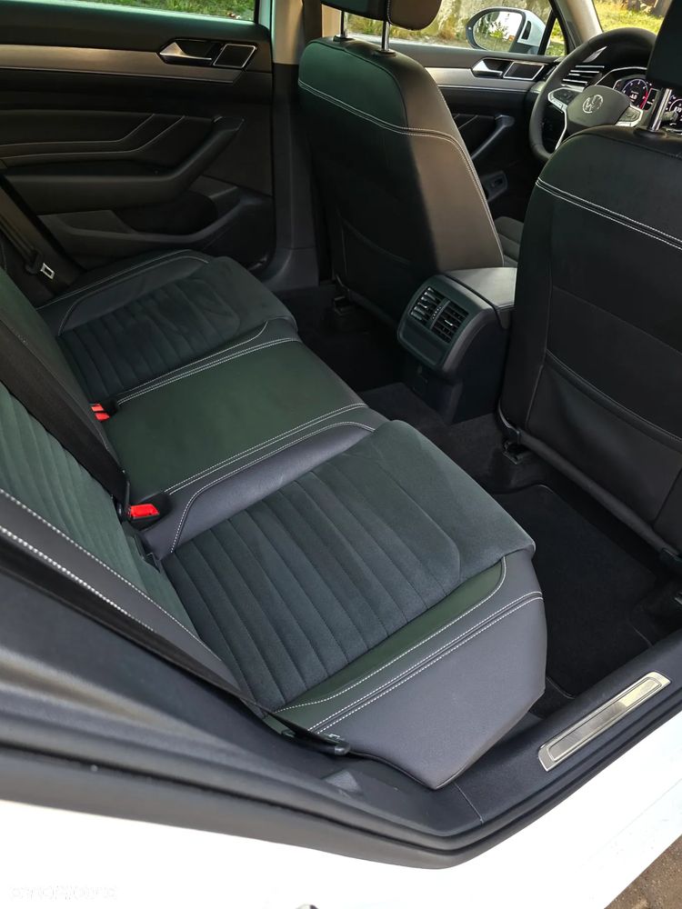 Volkswagen Passat 2.0 TDI 4Mot Elegance DSG - 18