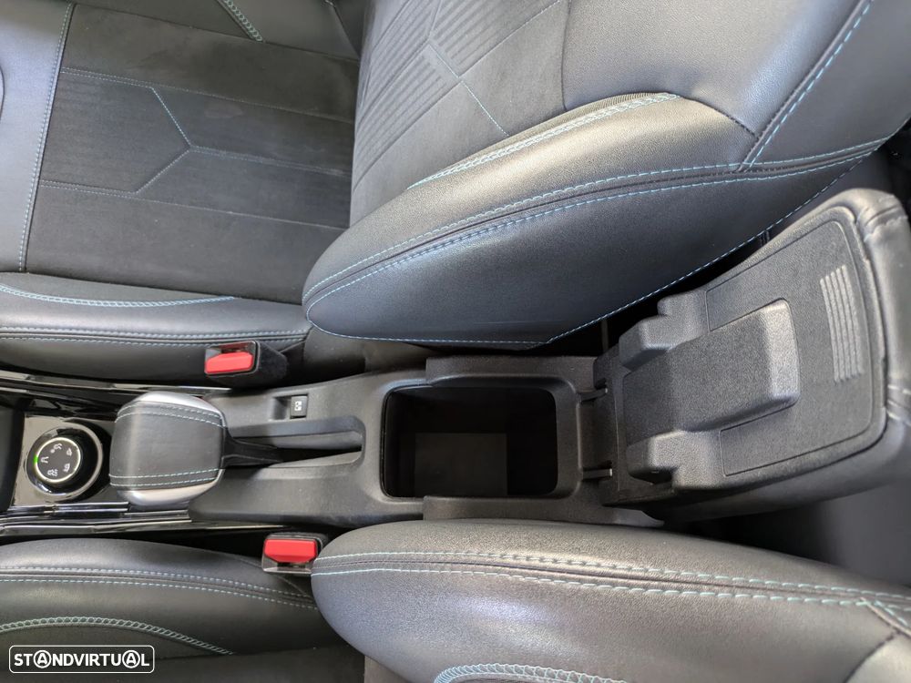 Peugeot 2008 PureTech 110 Stop&Start EAT6 Crossway — fotografia 11