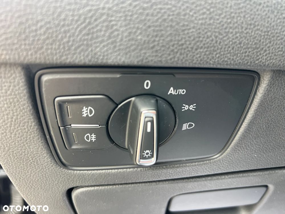 Volkswagen Passat 2.0 TDI SCR DSG Comfortline - 18