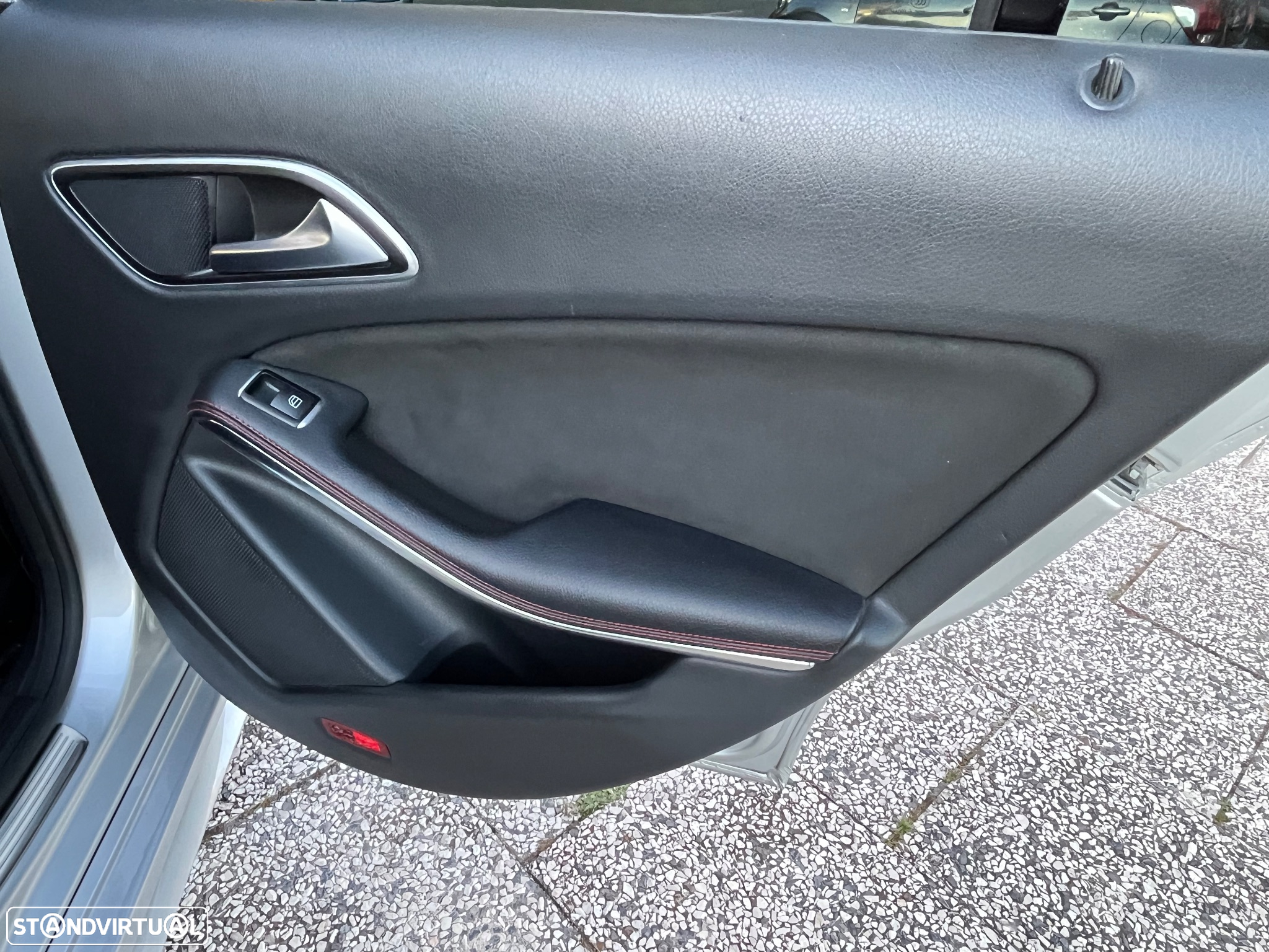Mercedes-Benz CLA 180 d AMG Line - 34