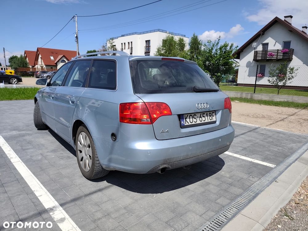 Audi A4 Avant - 4