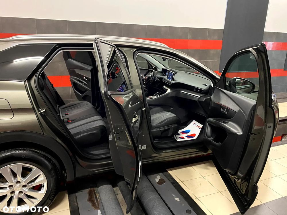Peugeot 3008 BlueHDi 120 EAT6 Stop & Start Allure - 21