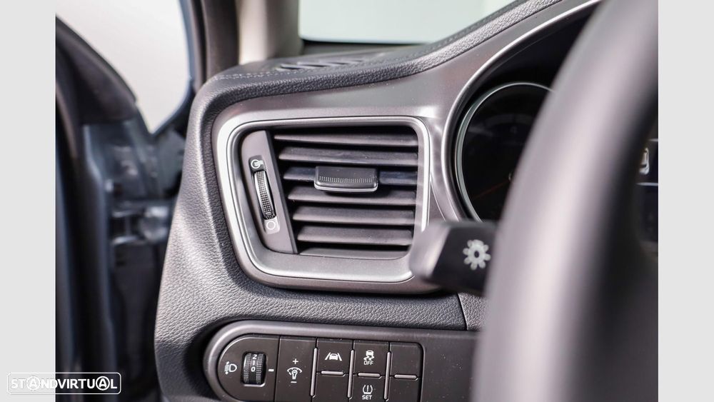 Kia XCeed 1.0 T-GDI Dynamic - 8