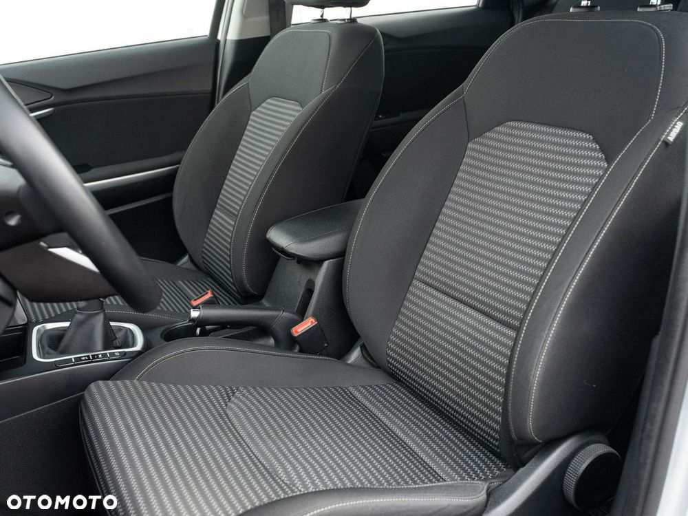 Kia Ceed 1.5 T-GDI M - 11