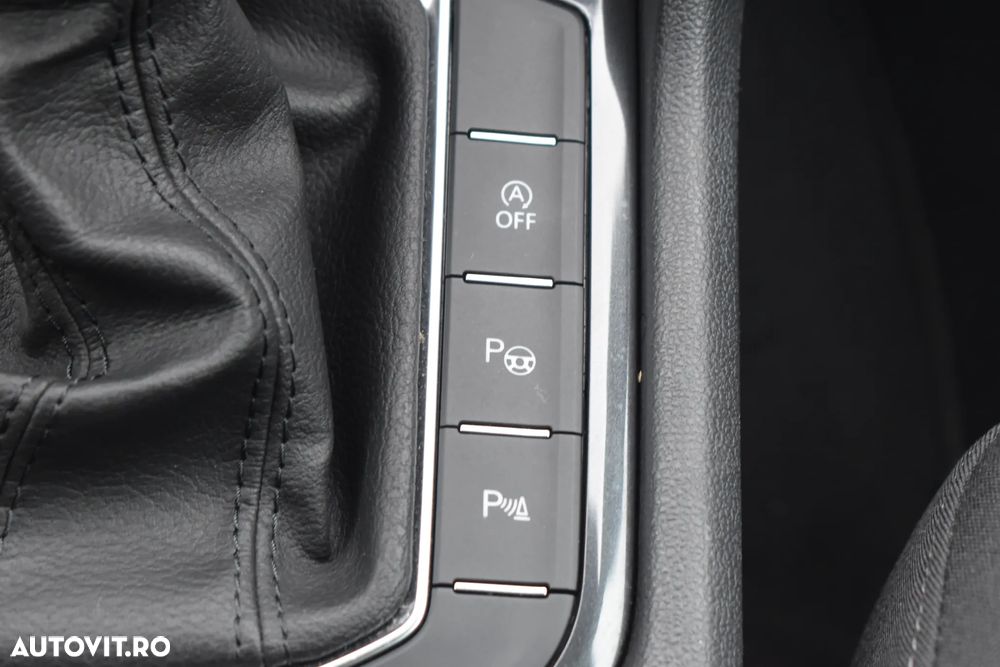 Volkswagen Tiguan 2.0 TDI SCR 4MOTION DSG Elegance - 31