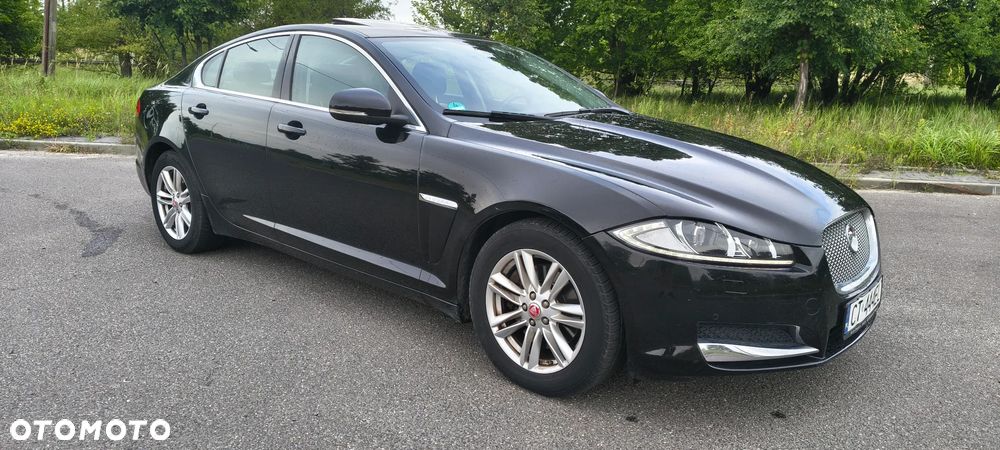 Jaguar XF 2.2 D Luxury - 9