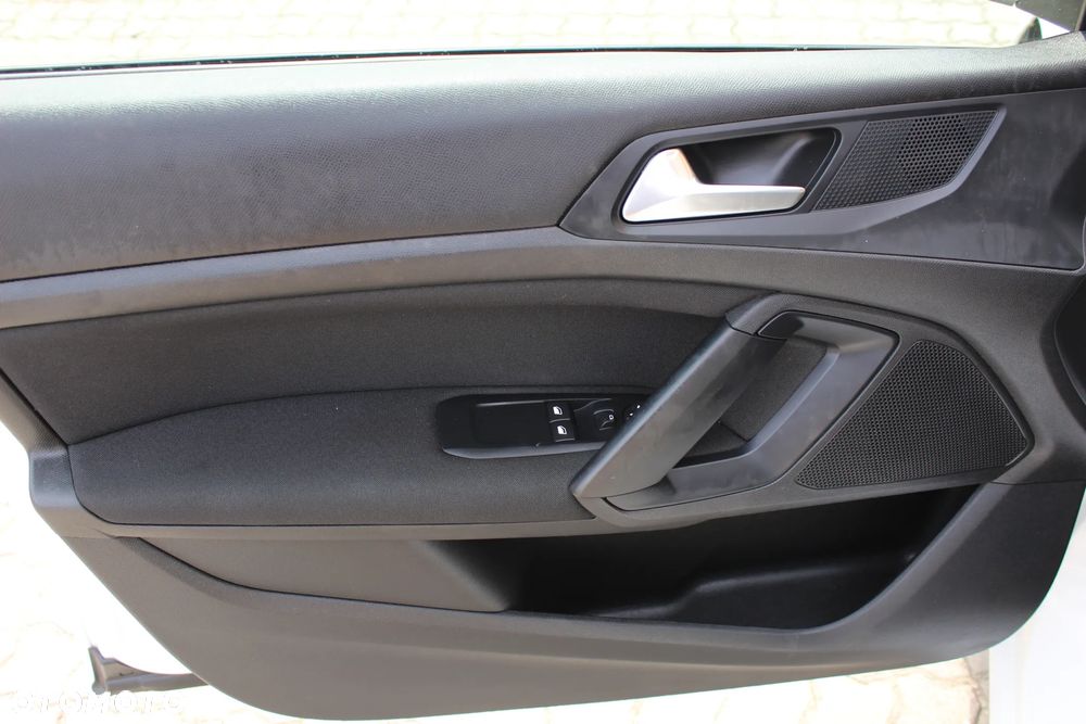 Peugeot 308 - 13