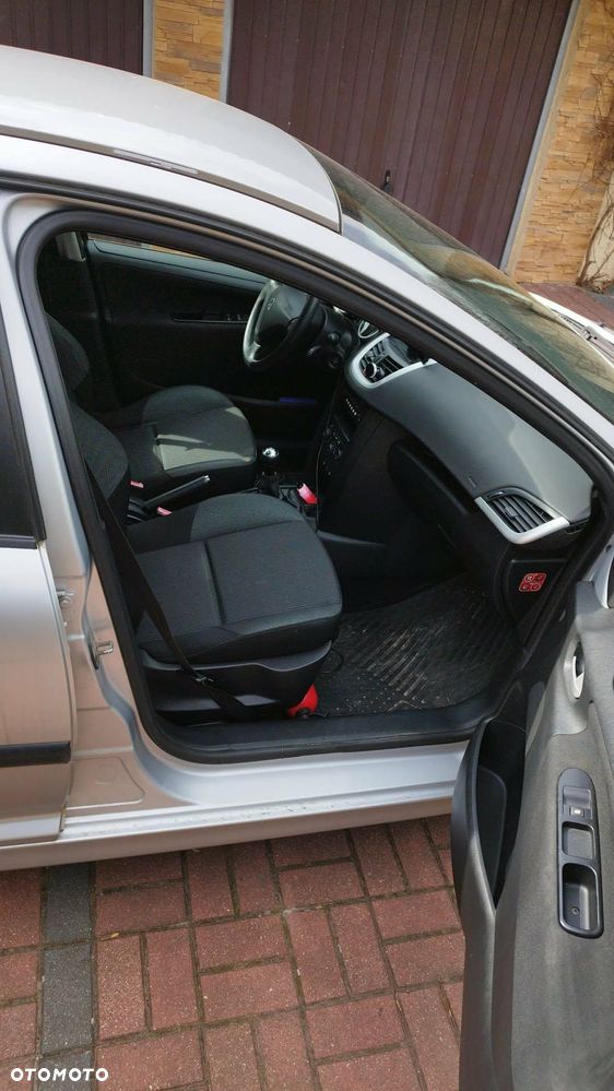 Peugeot 207 1.4 16V Sporty - 12