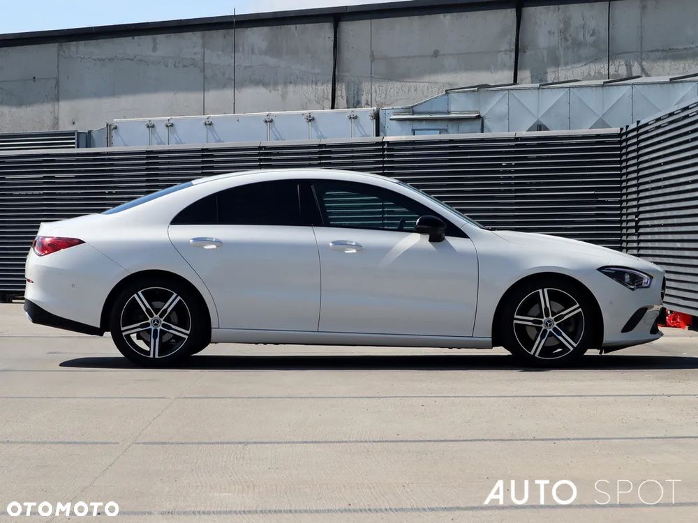 Mercedes-Benz CLA 220 4-Matic 7G-DCT - 7