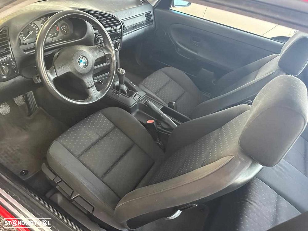 BMW 318 iS Coupé - 4