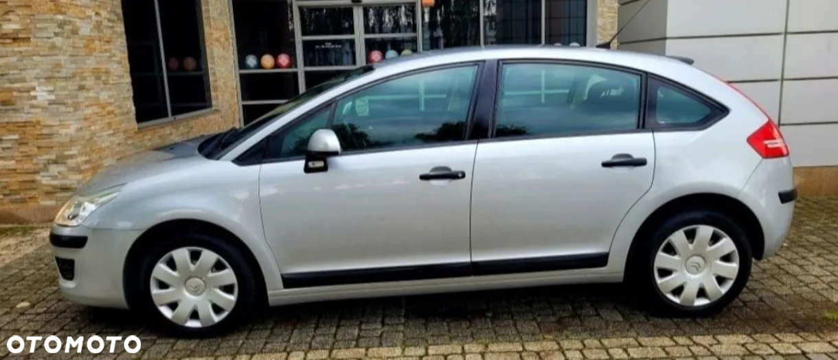 Citroën C4 1.6 VTi Attraction - 2