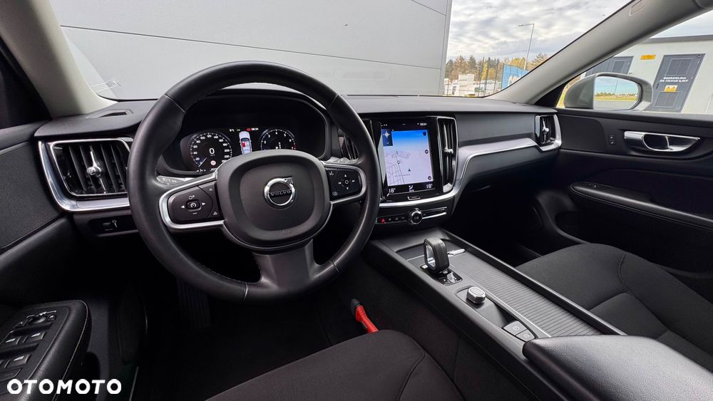 Volvo V60 B3 B Geartronic Momentum - 32