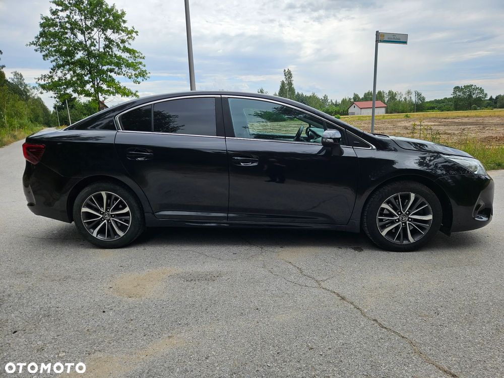 Toyota Avensis 2016 photo 4