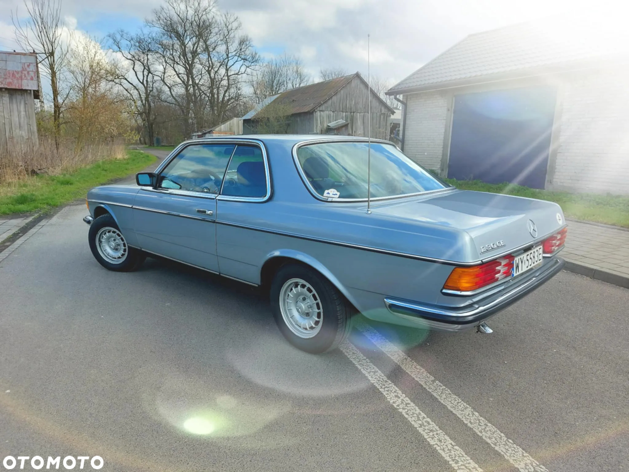 Mercedes-Benz W123 - 2