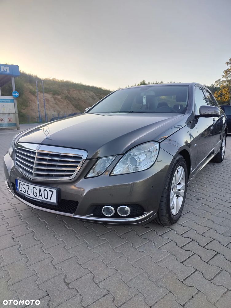 Mercedes-Benz Klasa E 250 CDI DPF BlueEFFICIENCY Automatik Elegance - 1