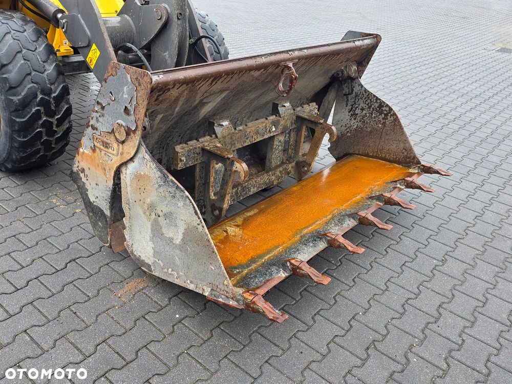 Volvo L35G, 2016 ROK, ŁYŻKA OTWIERANA + WIDŁY - 10