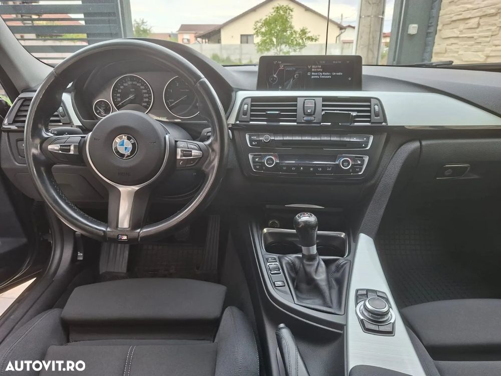 BMW Seria 3 320d Sport Line - 8