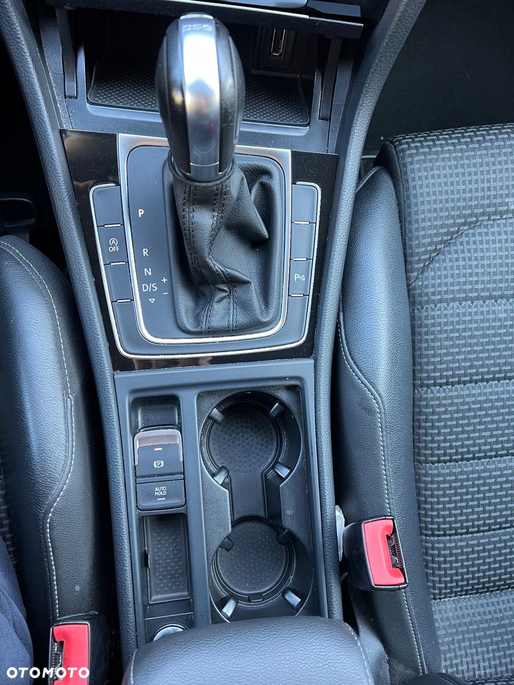 Volkswagen Golf VII 1.4 TSI BMT Highline DSG - 13