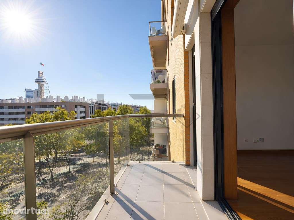 Elegante Apartamento T3 Para Arrendamento com 2 Varandas, Ótima Exp... - Grande imagem: 2/25