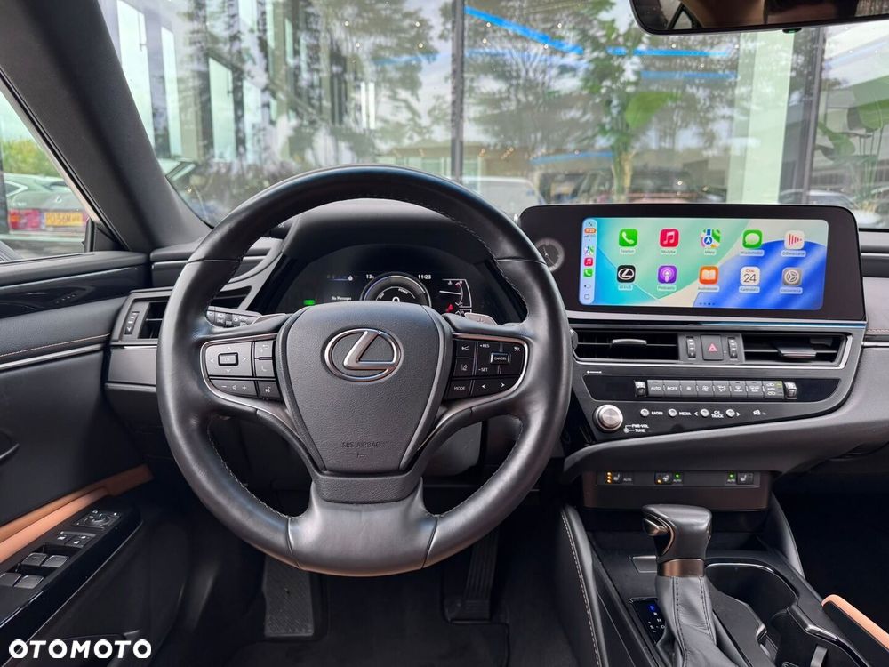 Lexus ES - 14