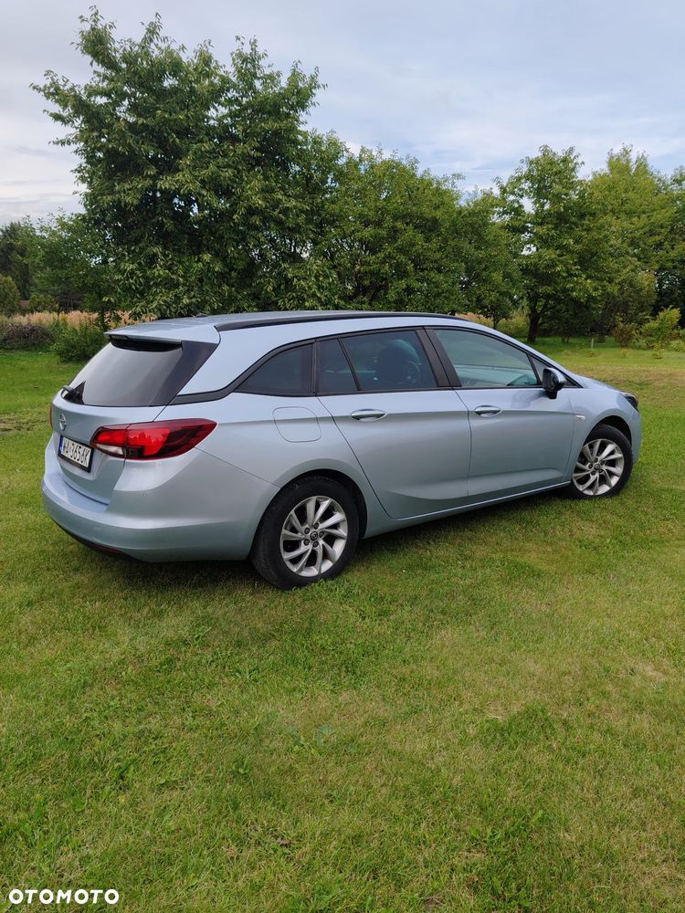 Opel Astra - 4