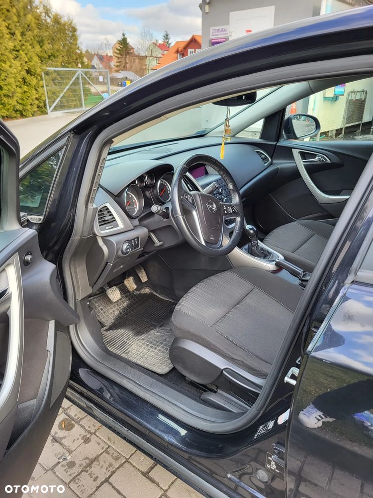 Opel Astra 1.3 CDTI Essentia S&S - 10