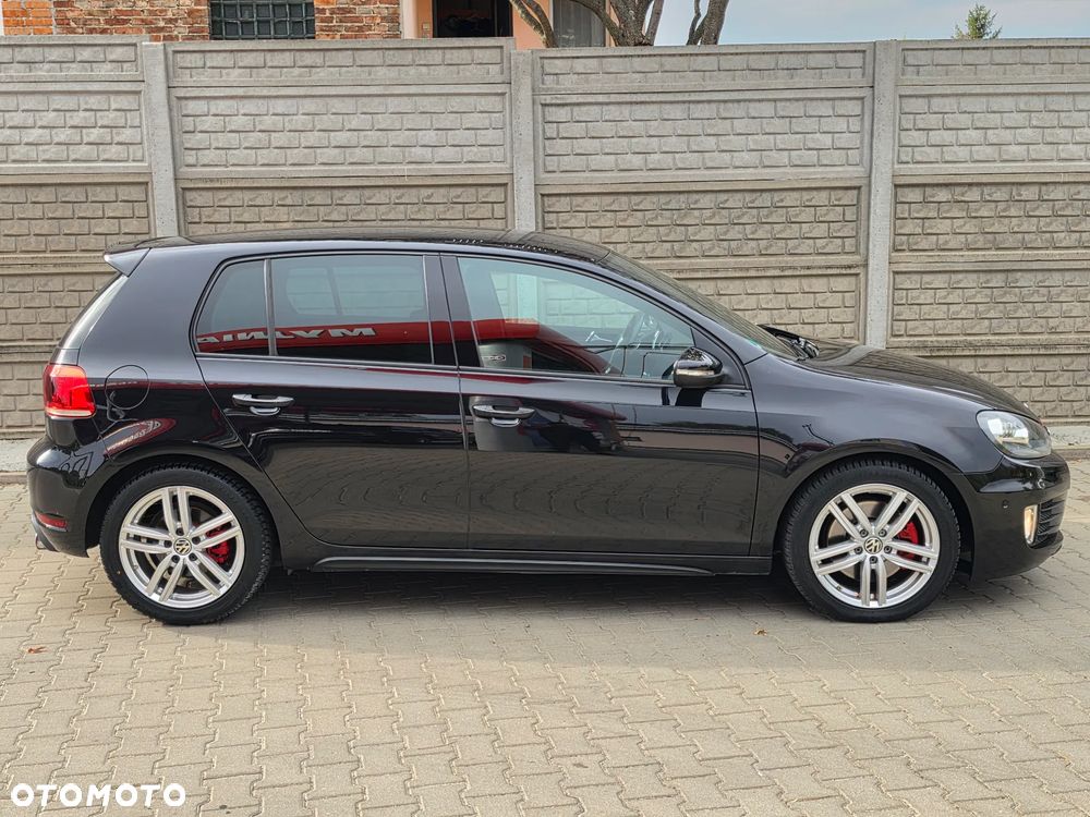 Volkswagen Golf - 29