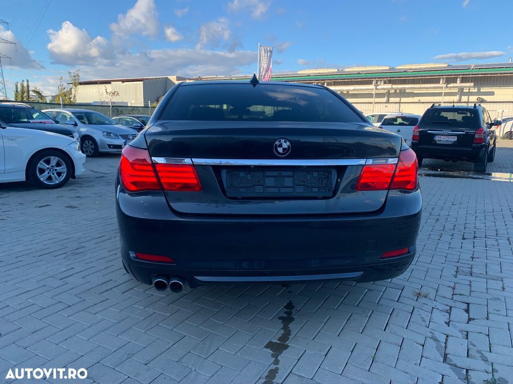 BMW Seria 7 730d xDrive - 24