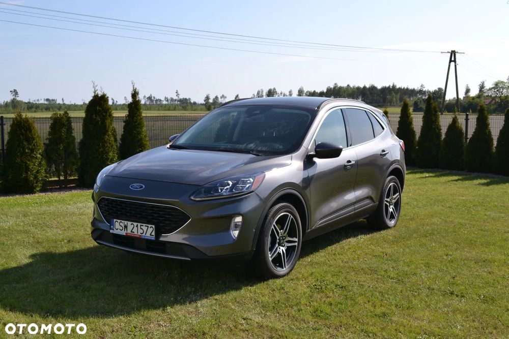 Ford Kuga 2.5 FHEV AWD Titanium - 1