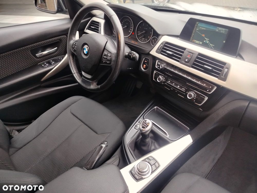 BMW Seria 3 - 29
