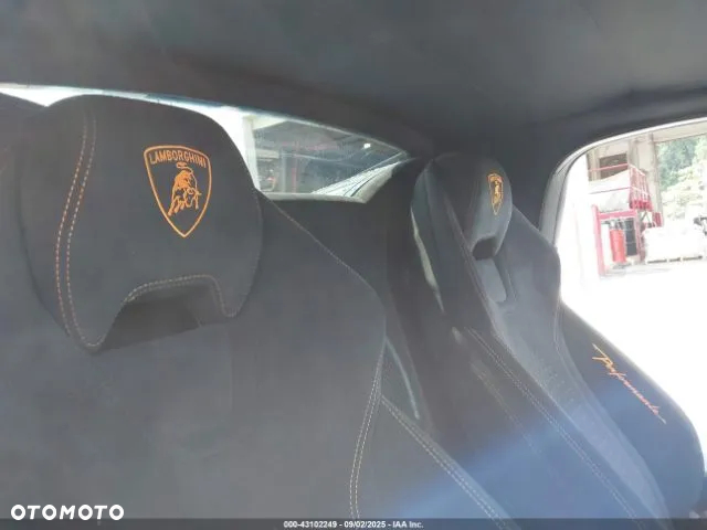 Lamborghini Huracan Performante - 8