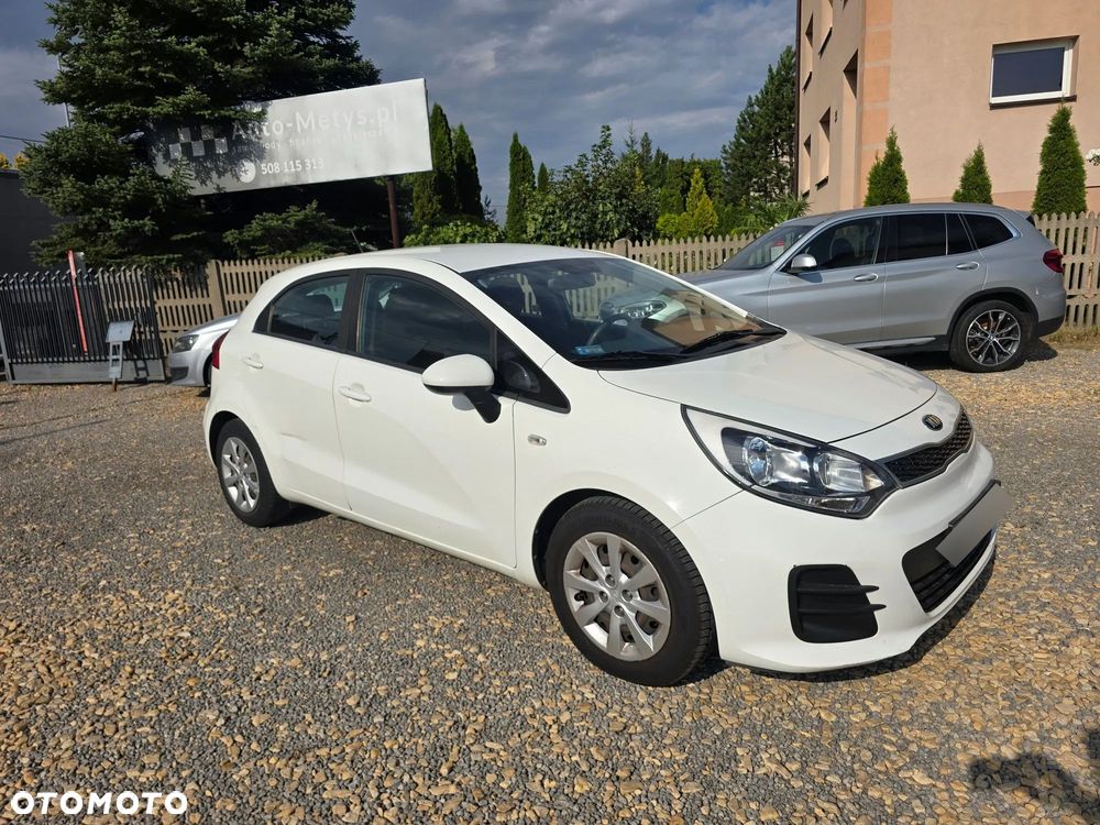 Kia Rio 1.2 Business Line - 12