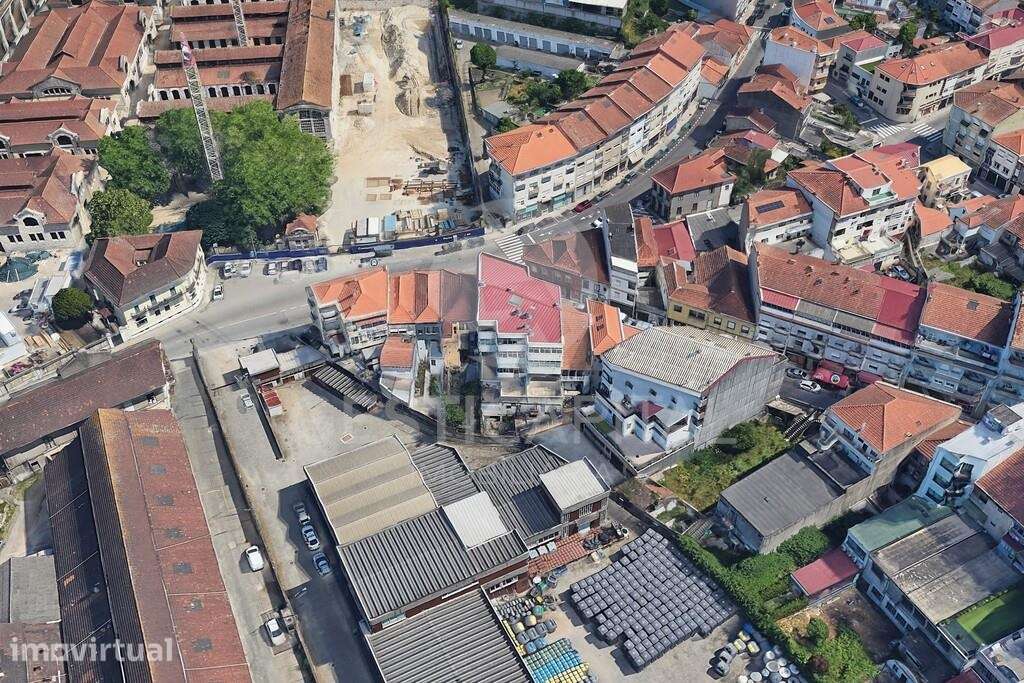 Prédio em zona de forte valorização urbana em Campanhã, Porto - Grande imagem: 4/17