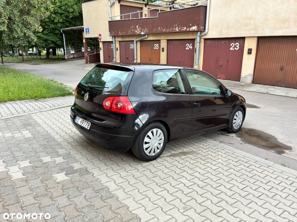 Volkswagen Golf 1.6 FSI Q-Line - 4